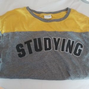 VS pink stuDYING shirt xS